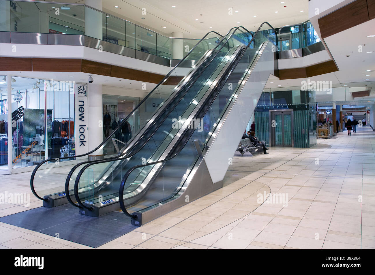 The Mall at Short Hills in New Jersey Editorial Stock Photo - Image of  commerce, escalator: 59220703