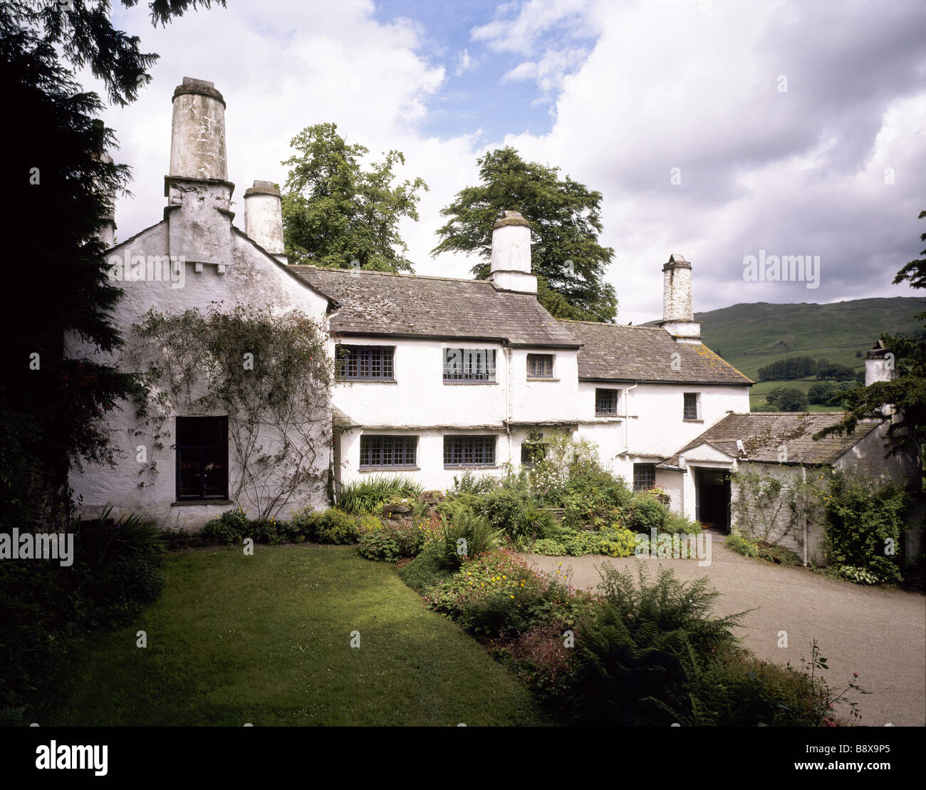 Farmhouse c17 hires stock photography and images Alamy