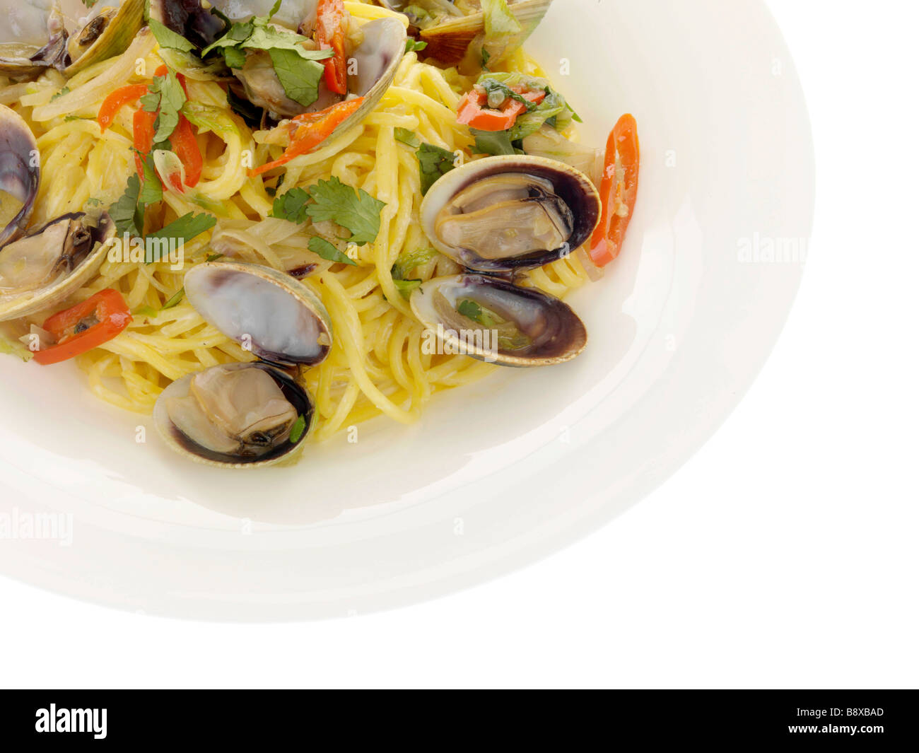 Fresh Clams with Spaghetti and Chilli Stock Photo Alamy