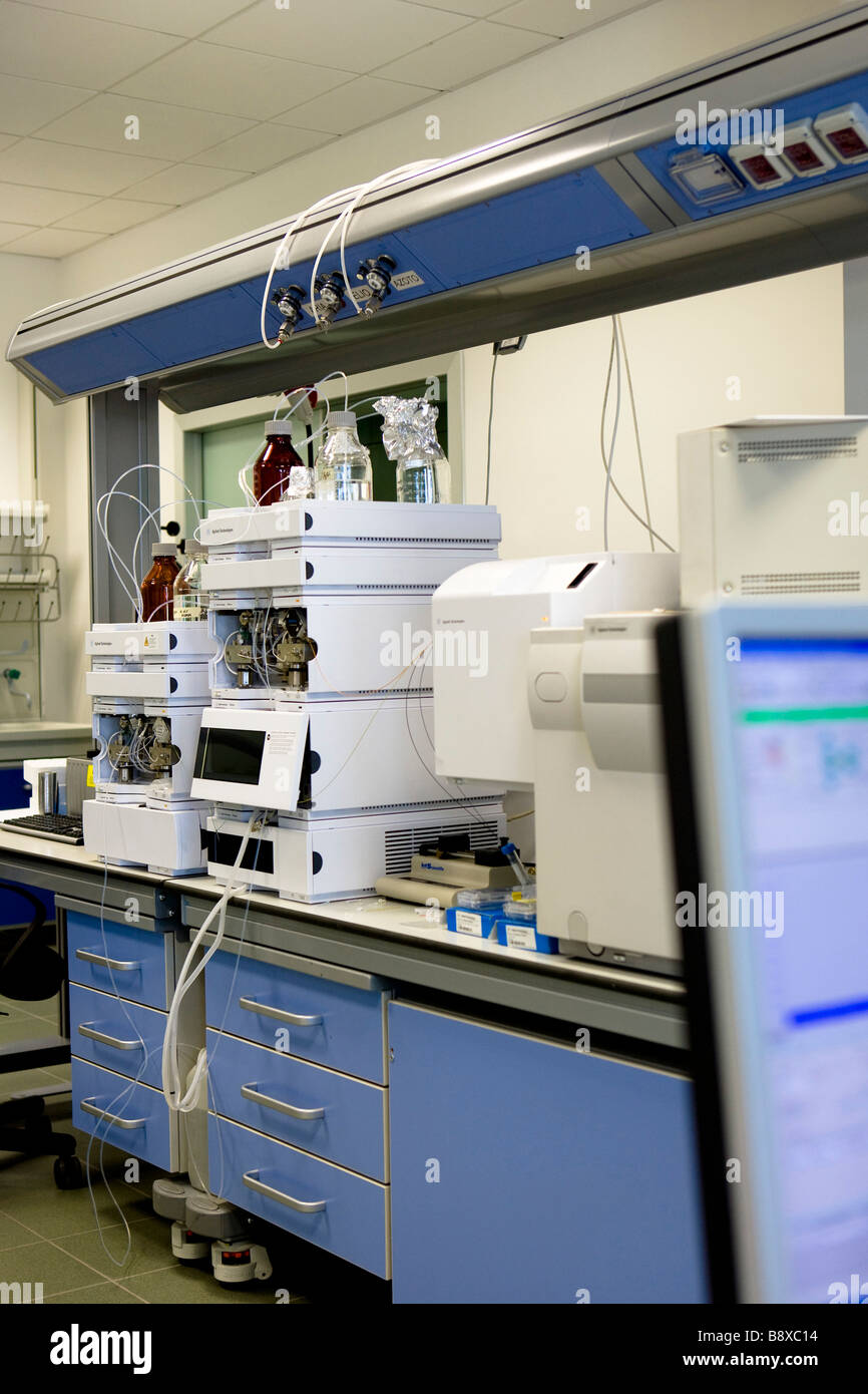 Mass spectrometry laboratory hires stock photography and images Alamy