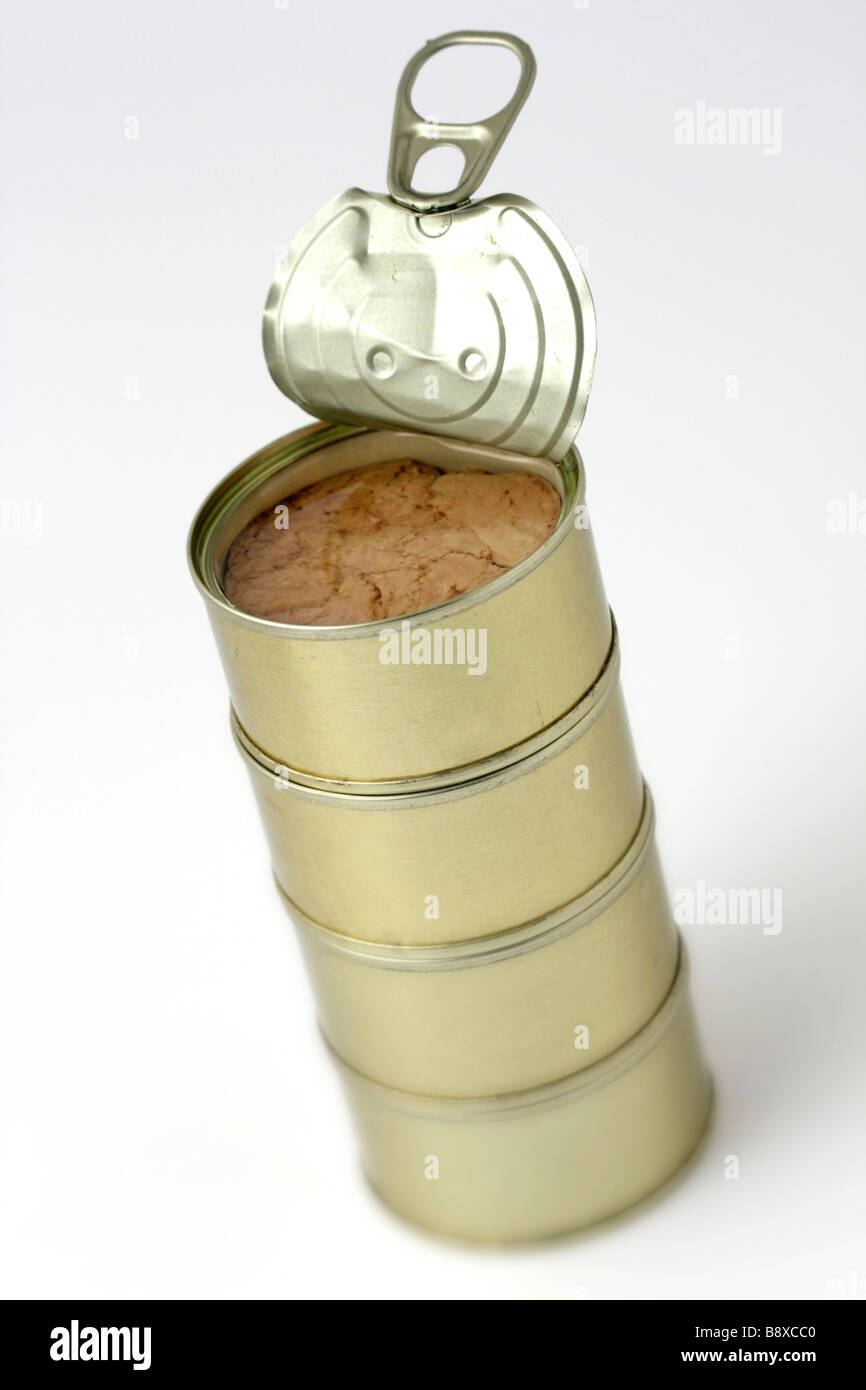 Tins of tuna hires stock photography and images Alamy