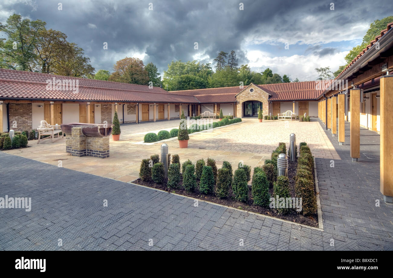Enclosed courtyard hi-res stock photography and images - Alamy
