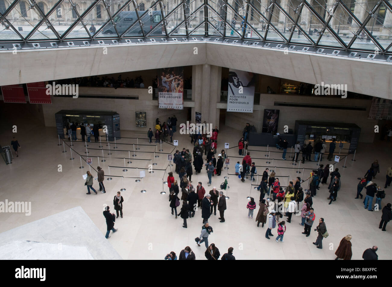 Reception area (Napoleon Hall) inside Louvre Museum Stock Photo Alamy