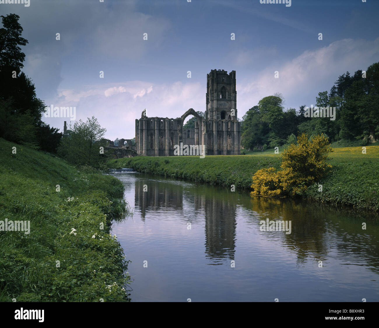 Fountains abbey spring hires stock photography and images Alamy