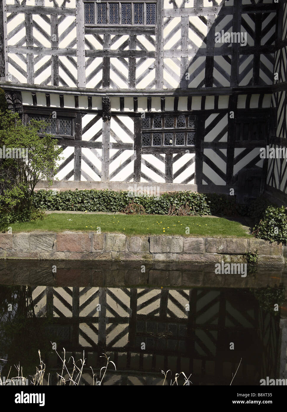 Little Moreton Hall Stock Photo Alamy