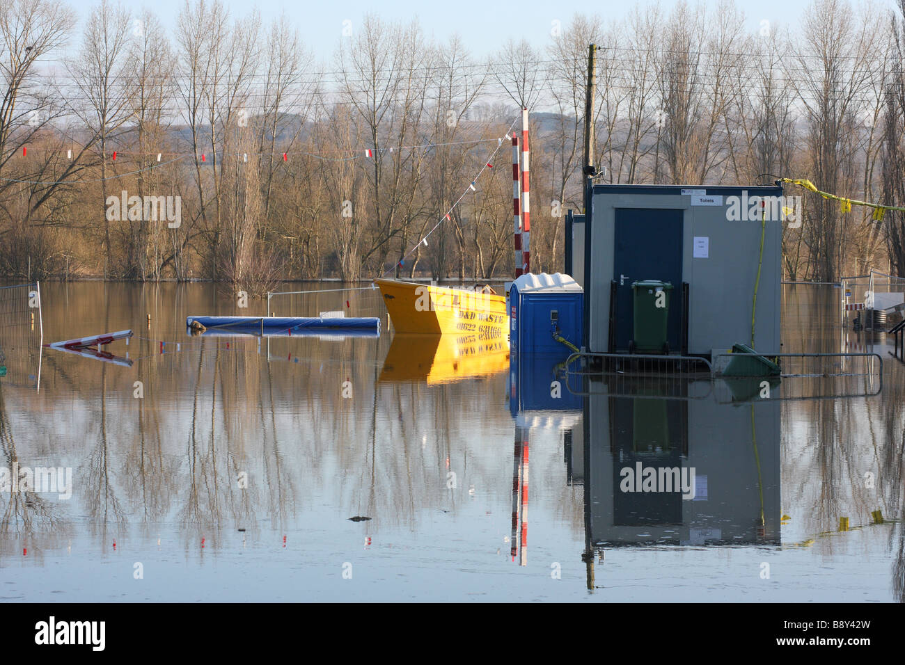 flood flooding river medway yalding kent uk europe winter tees Stock Photo