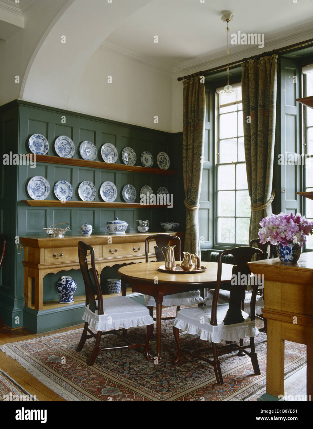 Standen interior hi-res stock photography and images - Alamy