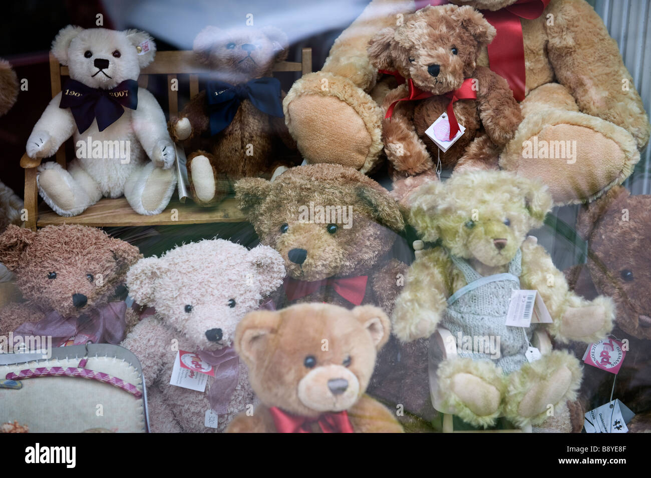 Many teddy bears hires stock photography and images Alamy