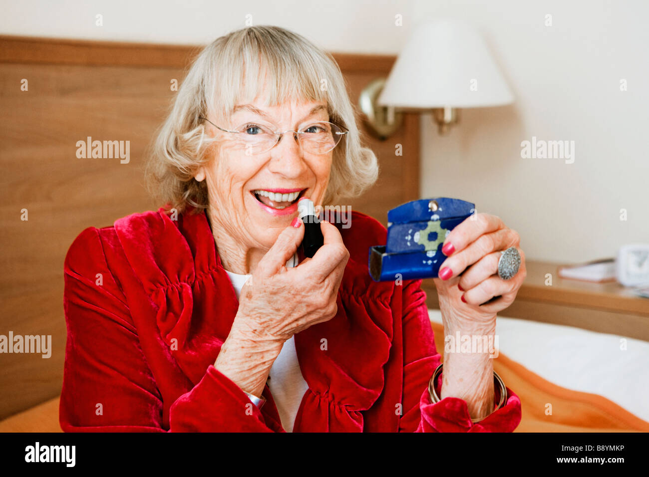 woman-senior-seniors-mature-matures-hi-res-stock-photography-and-images