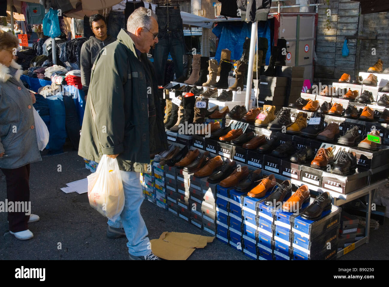Shoe Shopping Rome High Resolution Stock Photography and Images - Alamy