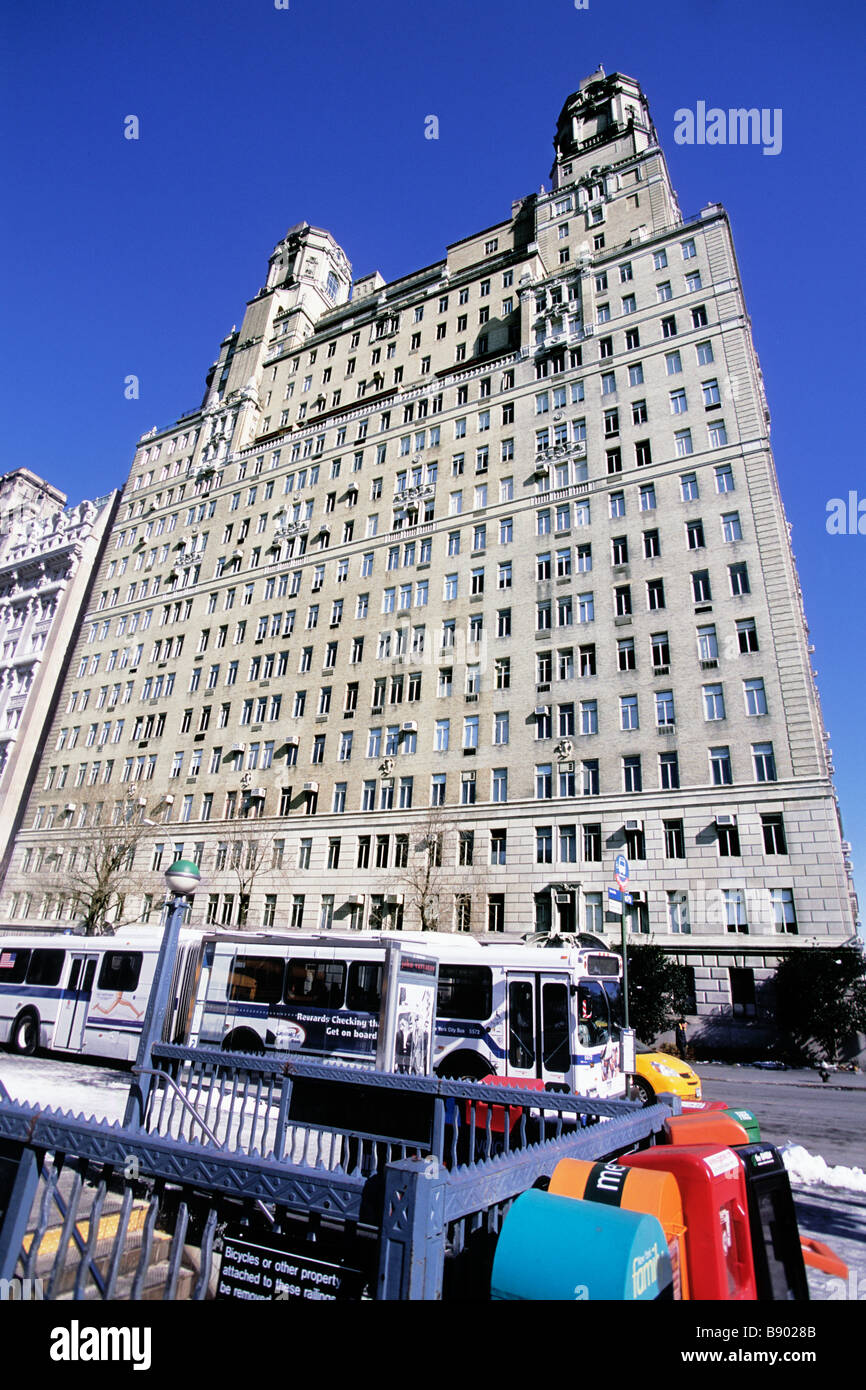 New York City The Beresford Manhattan residential building on Central Park Upper West Side. Art Deco 19th century landmark architecture. USA Stock Photo