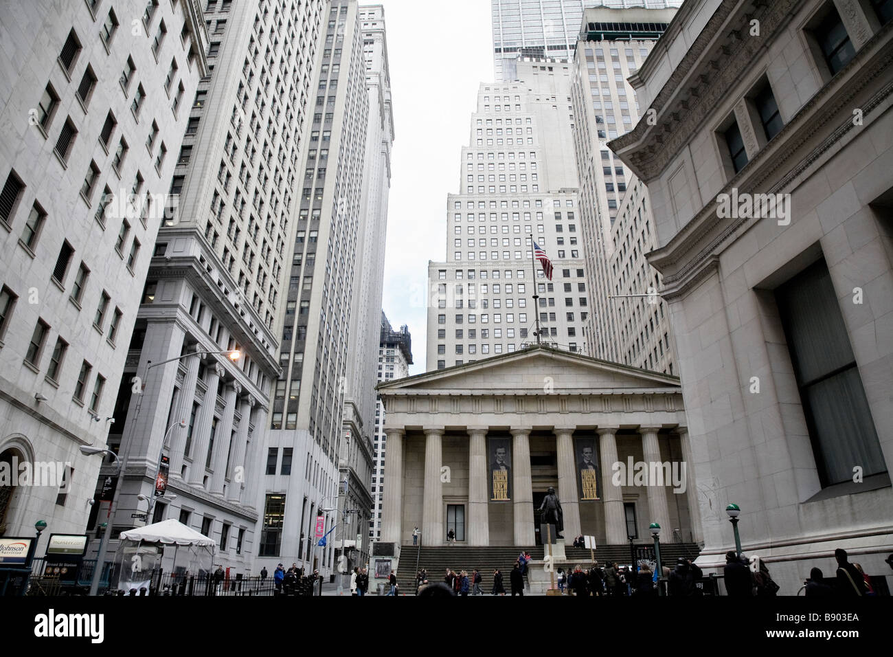 Federal Hall Wall Street New York City Usa Stock Photo Alamy