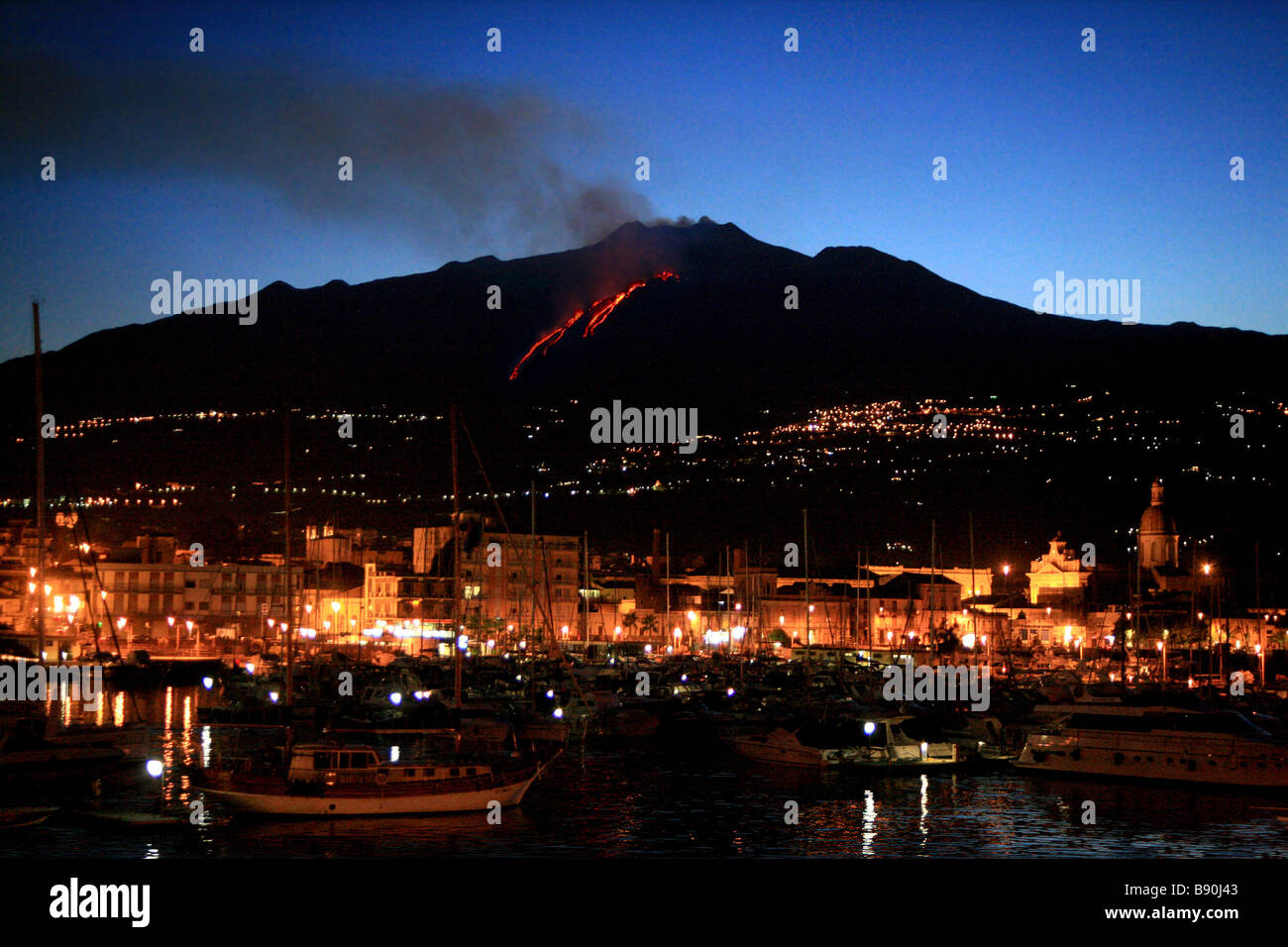 Eruption, Etna volcano, Sicily, Italy Stock Photo - Alamy