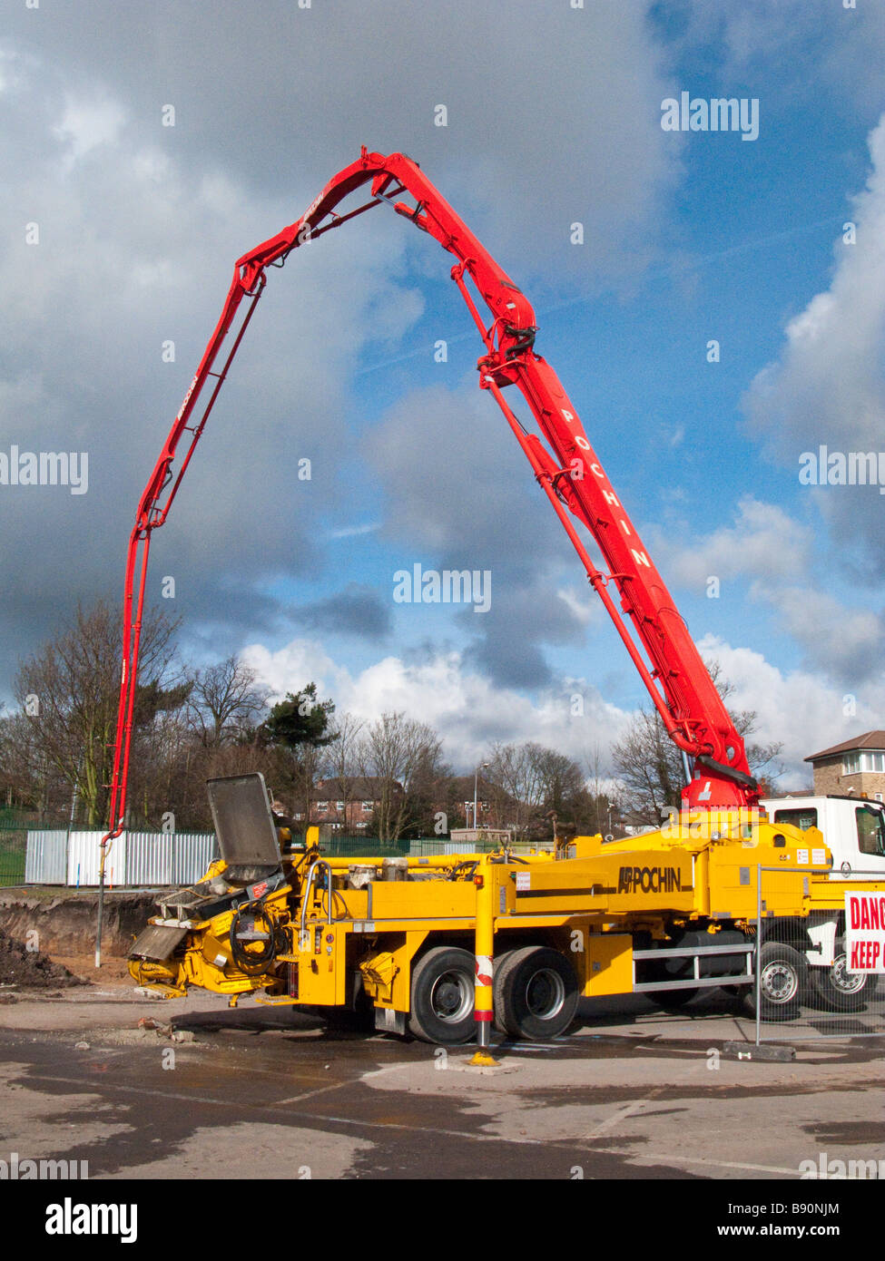 delivery of concrete to a building site Stock Photo Alamy