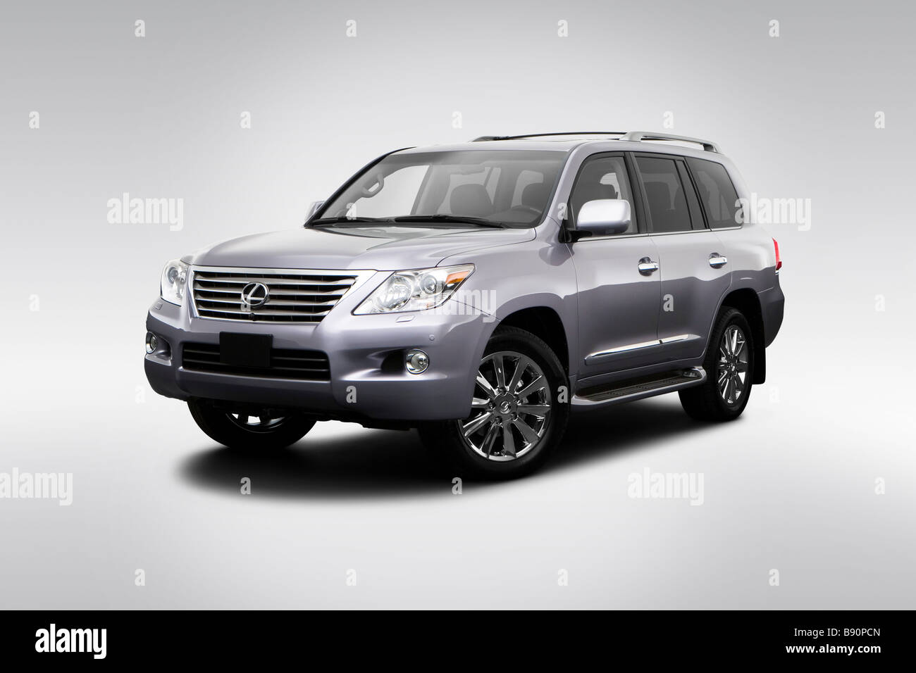 2009 Lexus LX LX570 in Gray - Front angle view Stock Photo