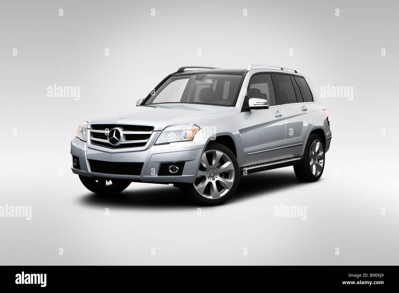 Mercedes benz capacity hi-res stock photography and images - Alamy