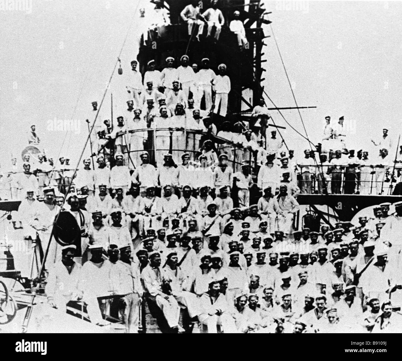 The crew of the cruiser Avrora Stock Photo - Alamy
