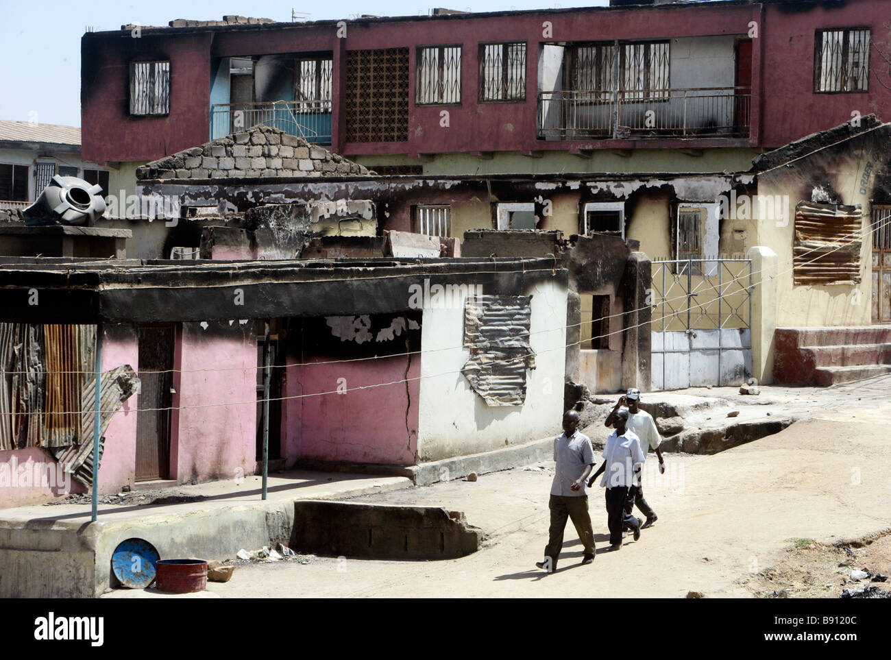 Nigeria: burnt and devastated houses in Jos, destroyed during the post-electoral violence in November 2008 Stock Photo