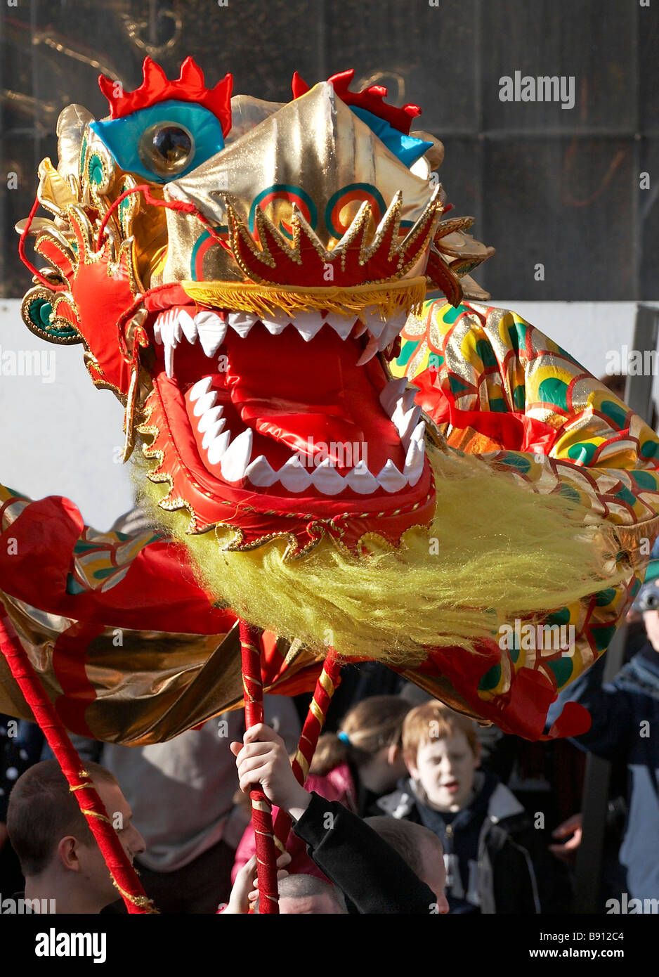 Chinese dragon dancing hi-res stock photography and images - Alamy