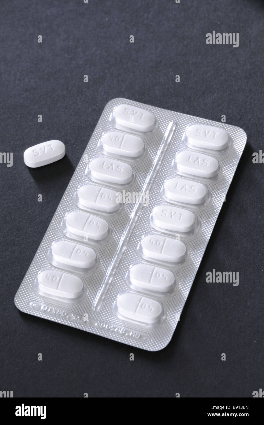 Download Foil Blister Pack High Resolution Stock Photography And Images Alamy Yellowimages Mockups