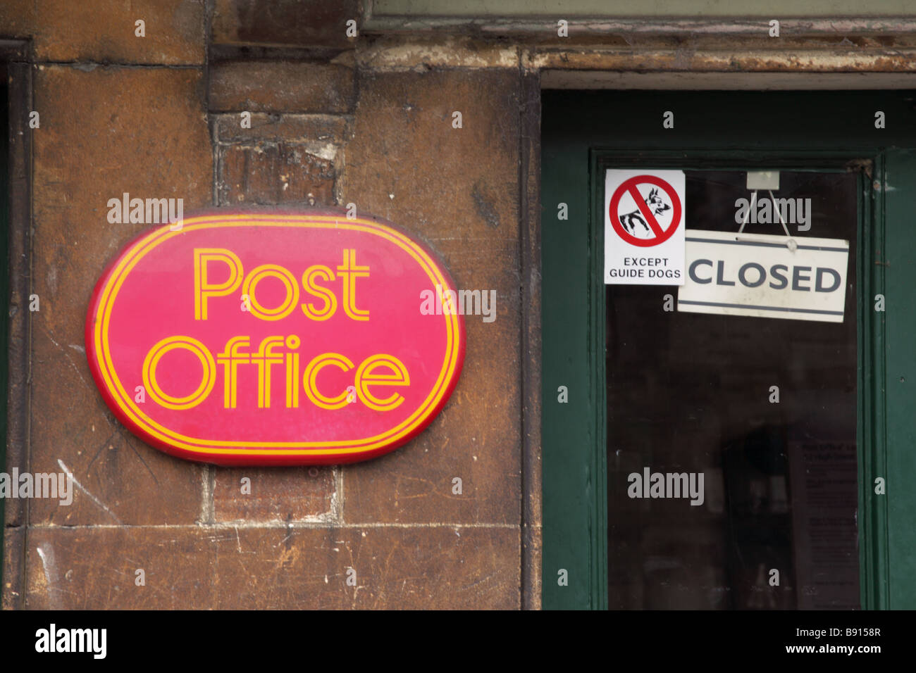 Post office closed hi-res stock photography and images - Alamy