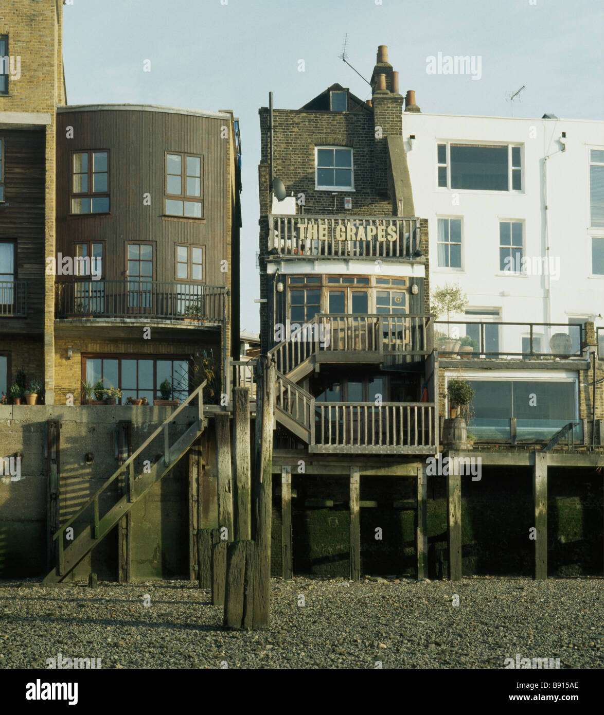 Limehouse The Grapes Stock Photo Alamy
