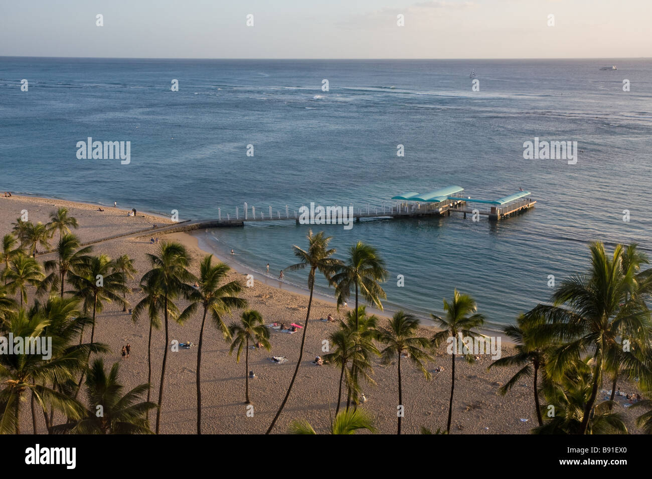 Aerial shot of waikiki beach hi-res stock photography and images - Alamy