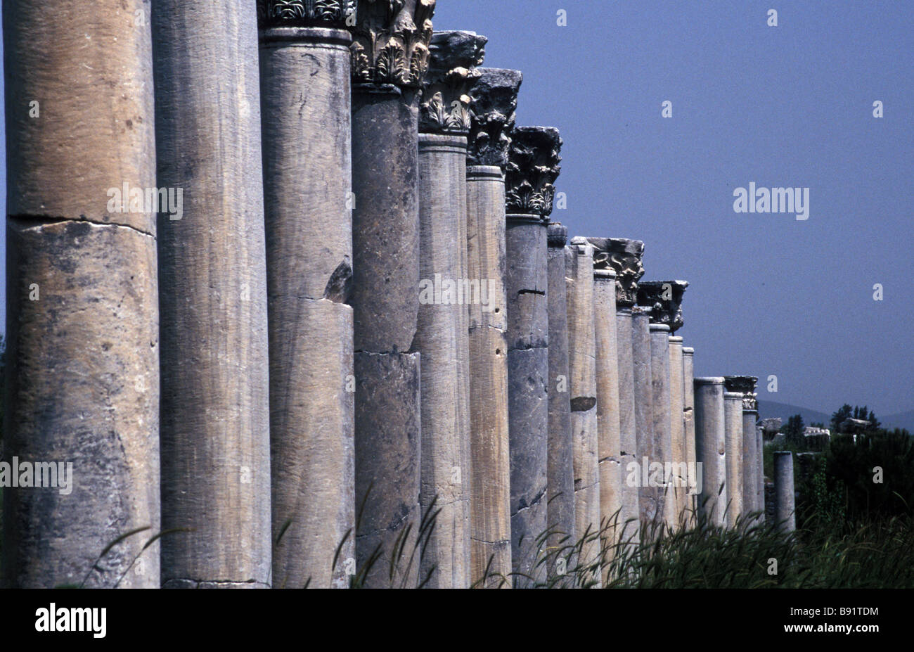 ancient grand imposing stone marble architecture roman remains port ...