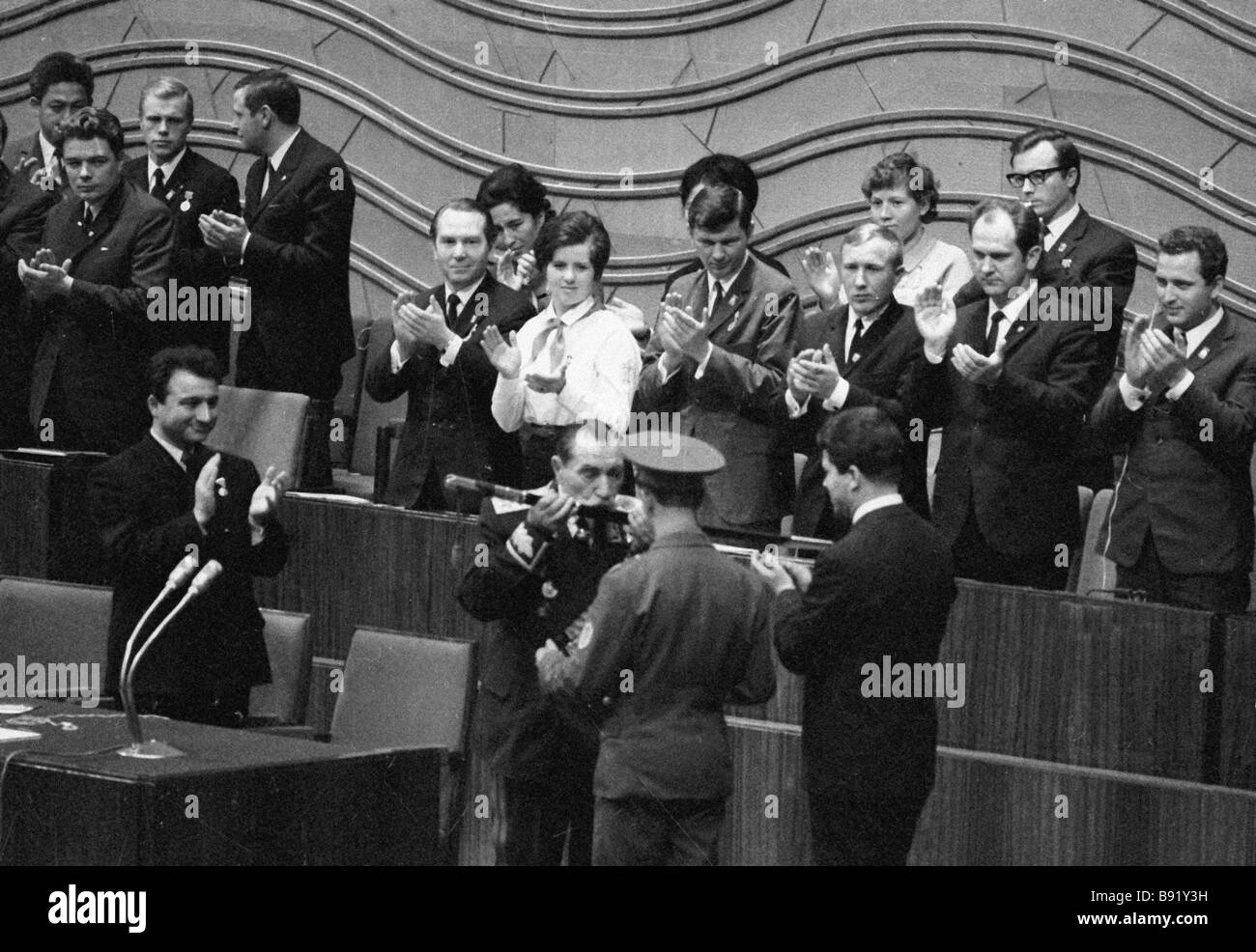 30 мая 1970. 30 мая 1970. 1970 год. 1 мая 1970 год. Маршал буденный.