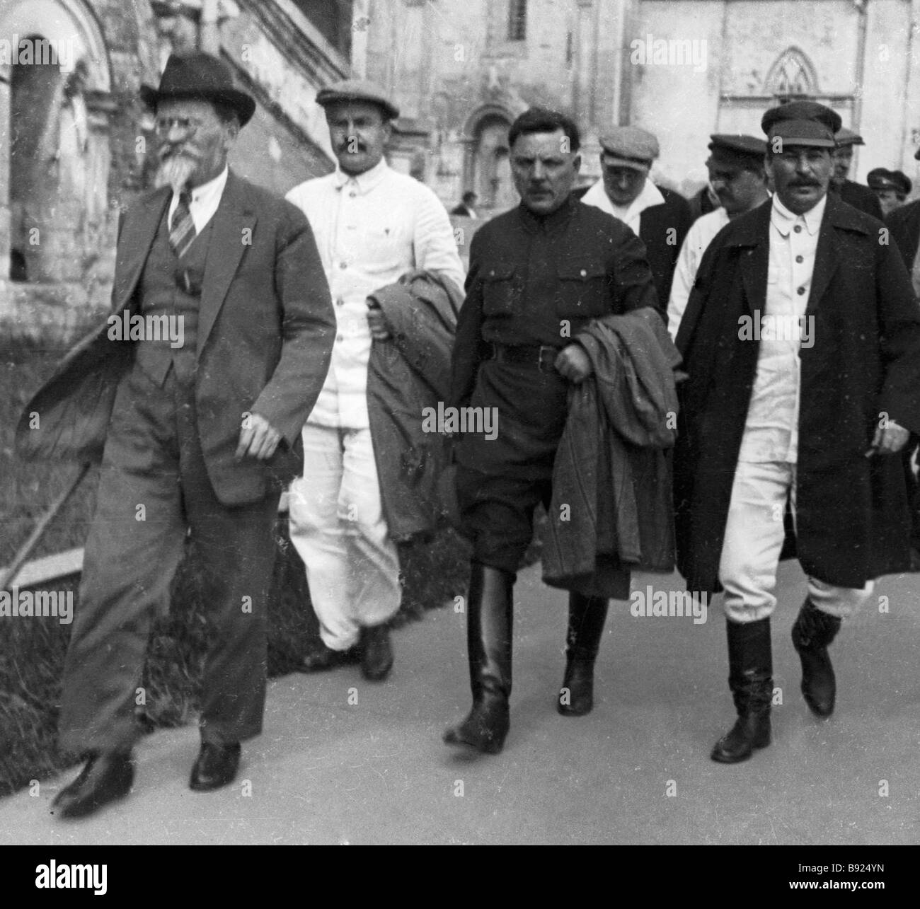Stalin in a fur coat and Sergo Ordzhonikidze at the funeral of the stratons. Moscow. 1934 Stalin in a fur coat and Sergo Ordzhonikidze at the funeral of the stratons. Moscow. 1934