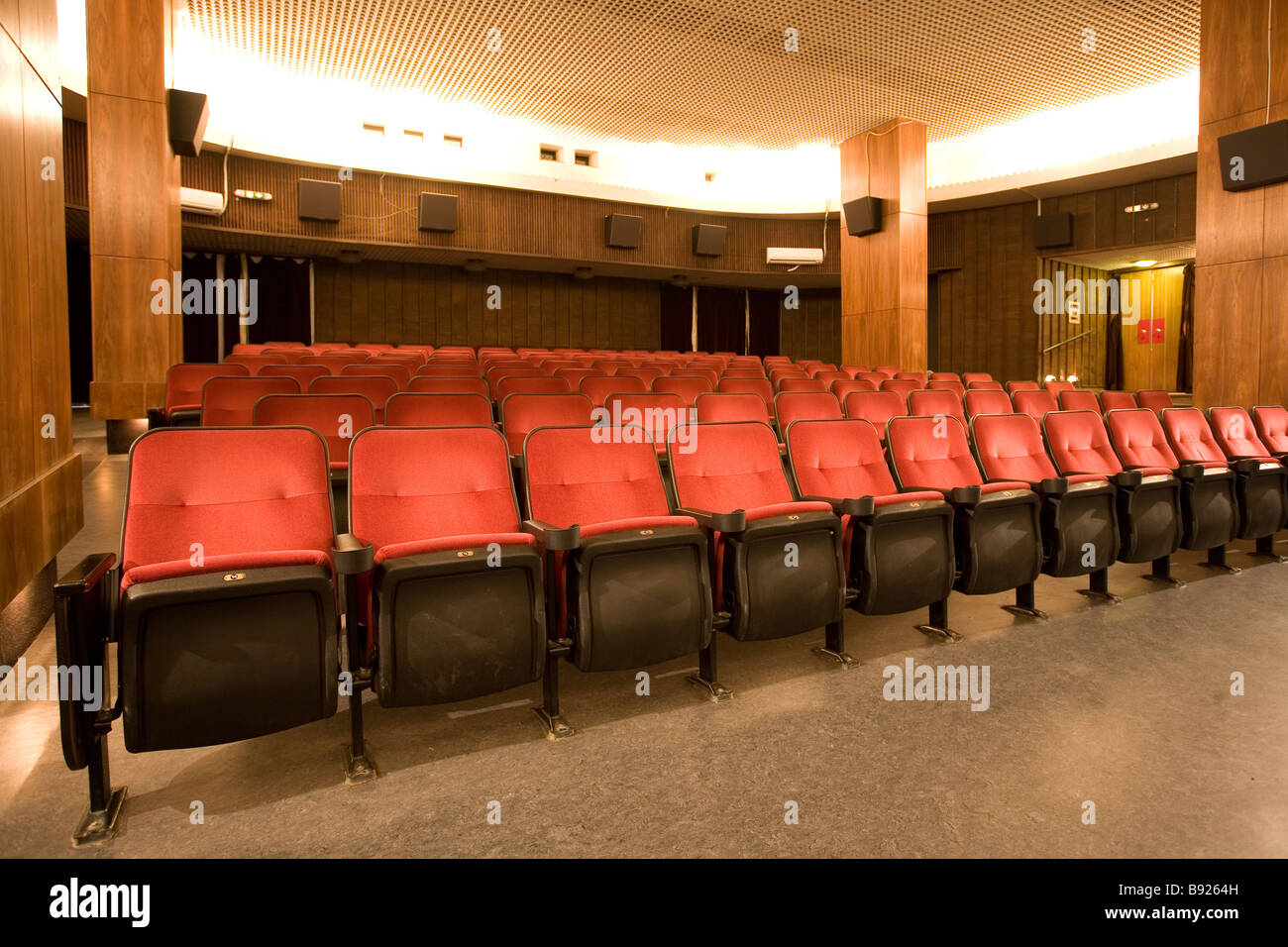 Auditorium interior stage hi-res stock photography and images - Alamy
