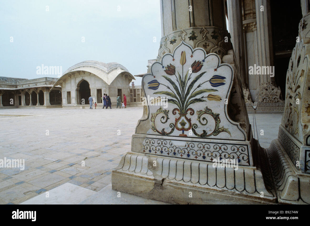 Lahore,Court ofShahBurj,Newly replaced inlay withNaulakha in bg.The structure was originally inlaid with precious and semi Stock Photo