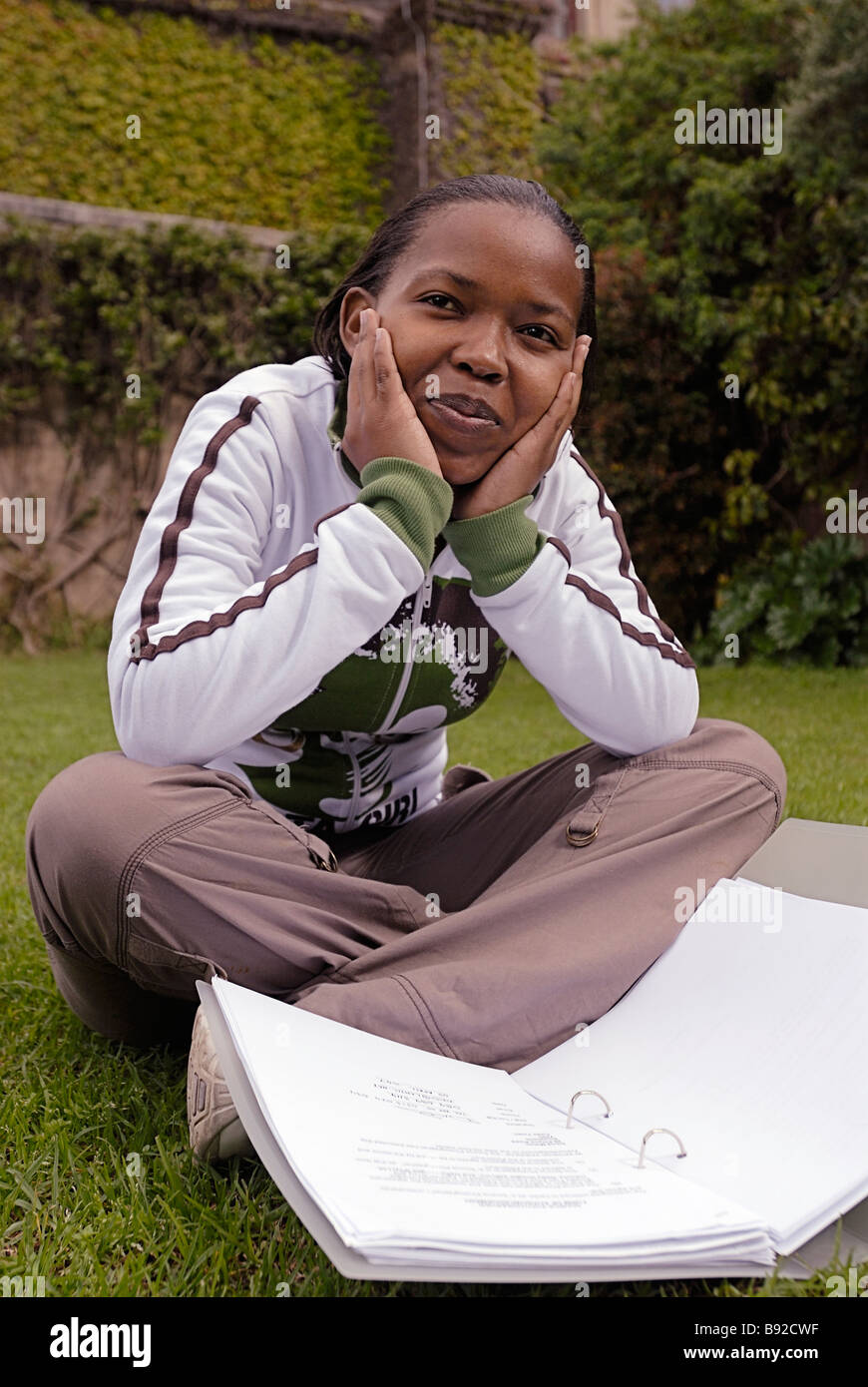 Africa female student hi-res stock photography and images - Alamy