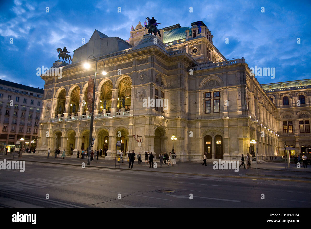 The Staatsoper State Opera at night Vienna Austria Stock Photo