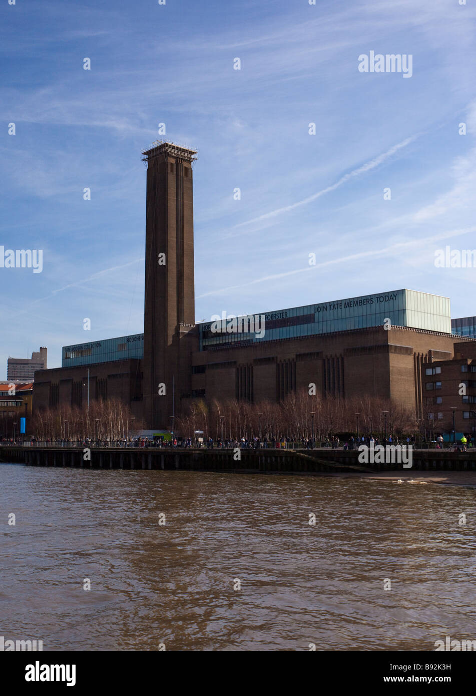 The Tate Modern in London Art Deco museum of international modern art Stock Photo