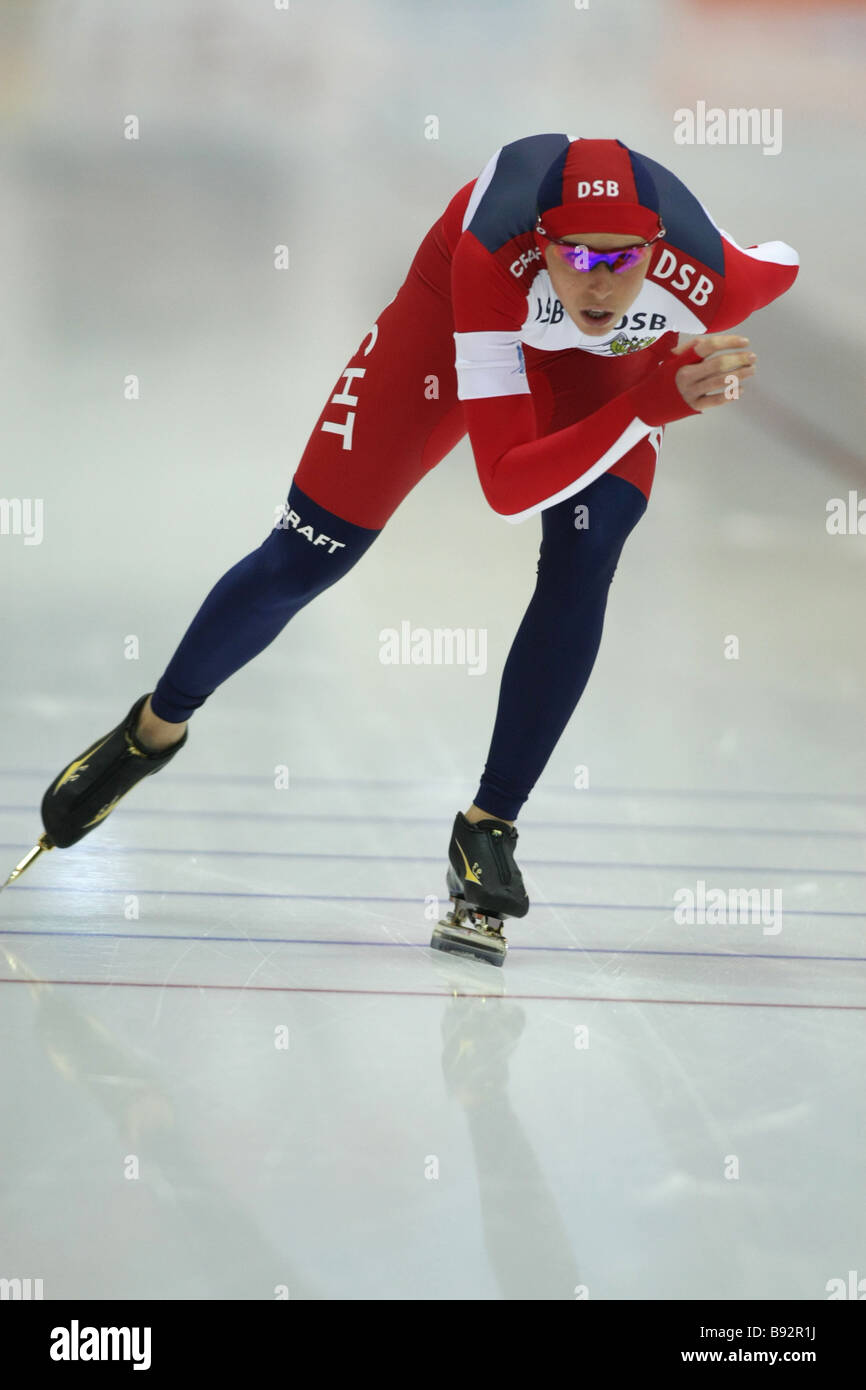 Yekaterina Lobysheva Russia took 1st place in the 500 meters event at