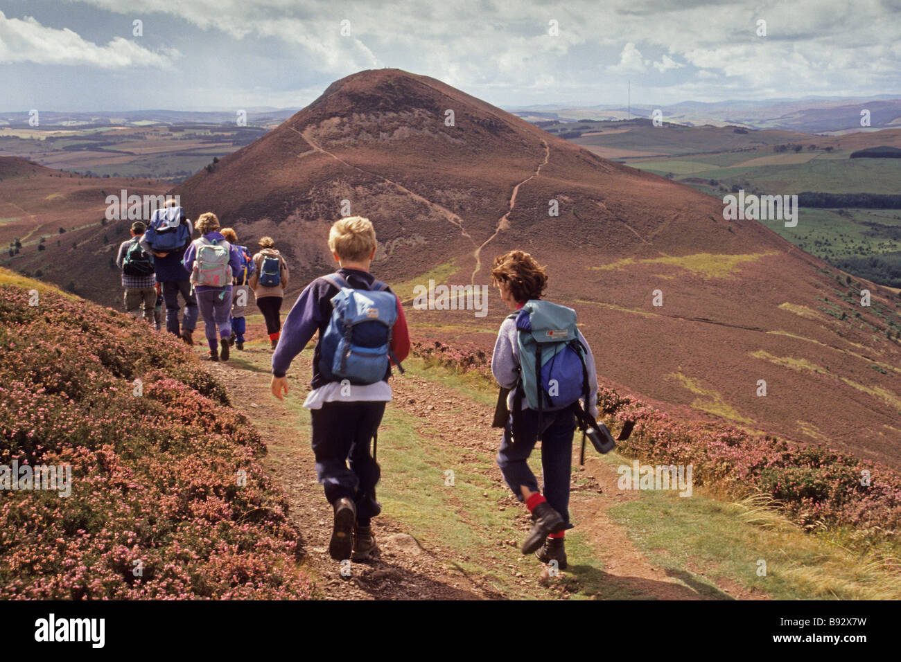 The eildon hills walkers hi-res stock photography and images - Alamy