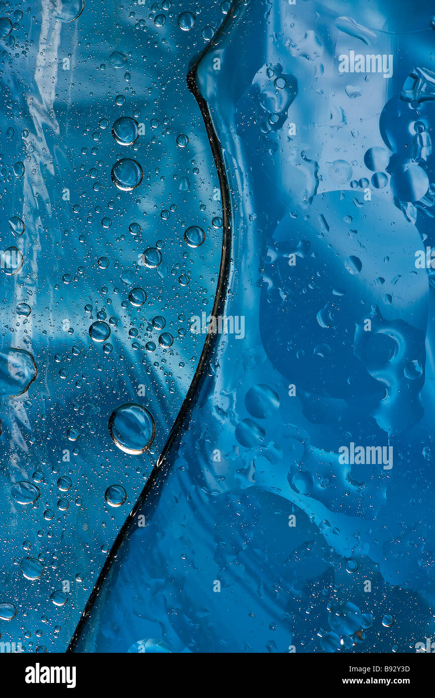 Abstract bubbles hi-res stock photography and images - Alamy