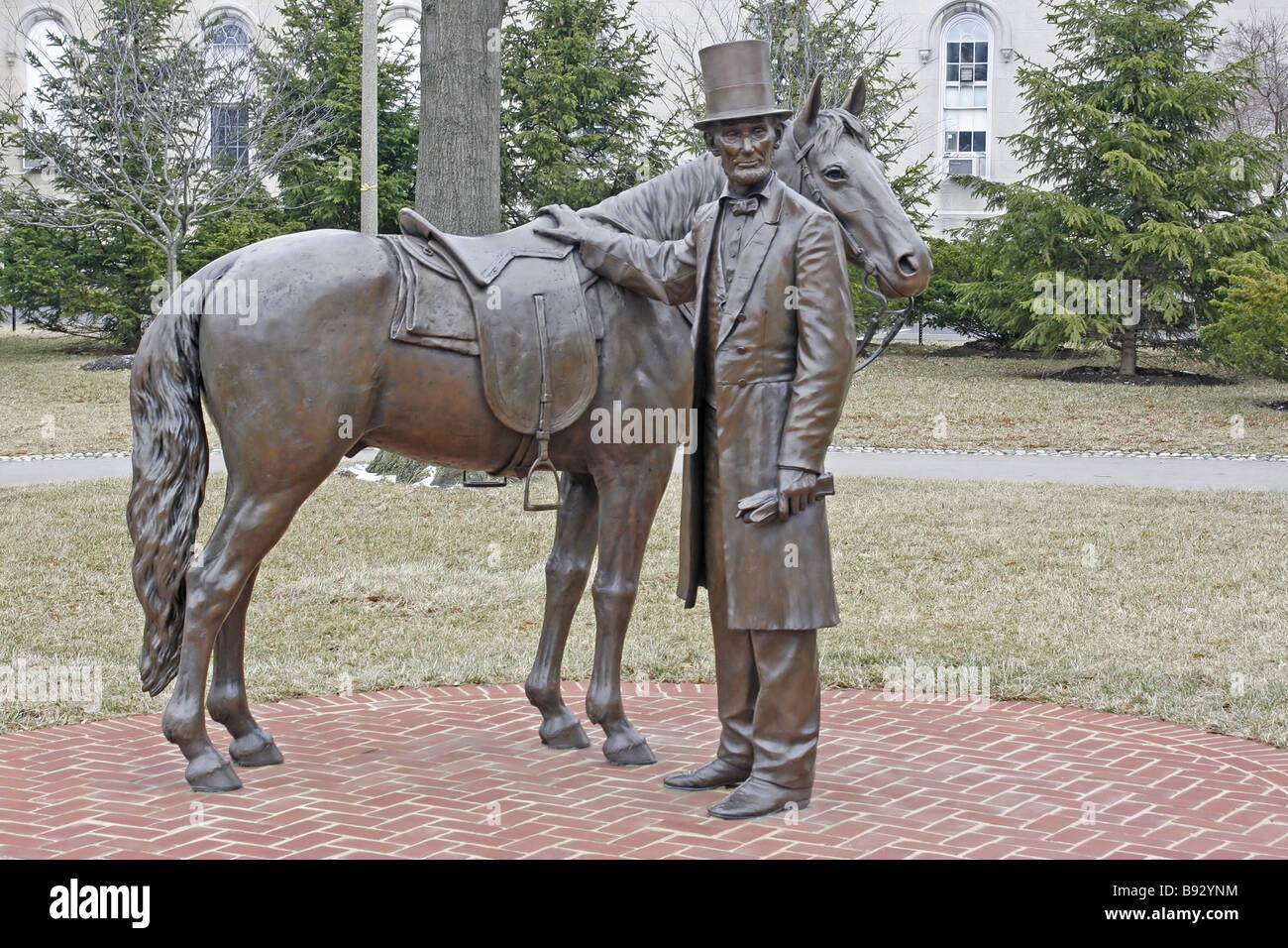 Statue of Abraham Lincoln and his horse on the lawn of Lincoln Stock Photo 22807952 Alamy