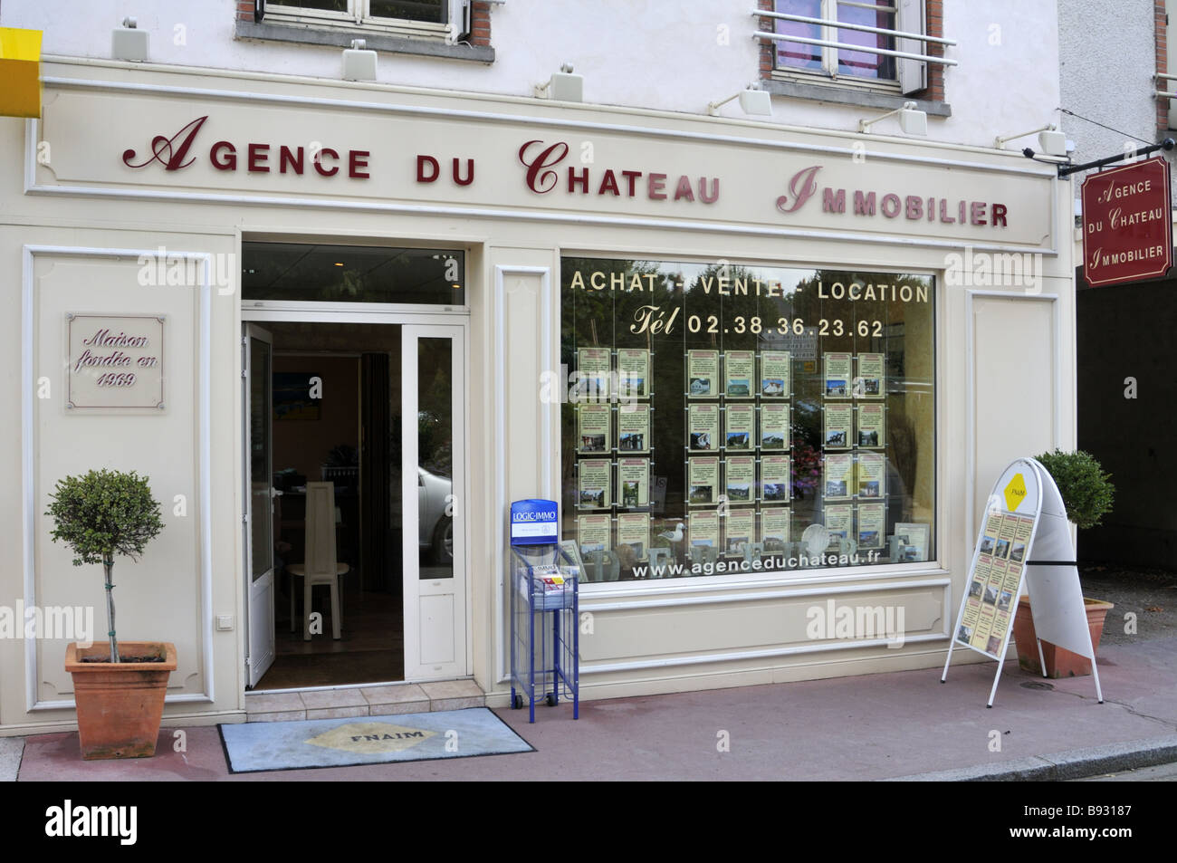 French real estate hires stock photography and images Alamy