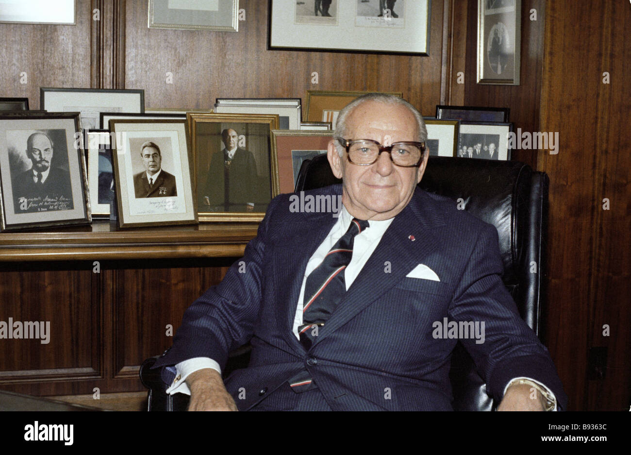 Armand Hummer Occidental Petroleum board chairman Stock Photo Alamy