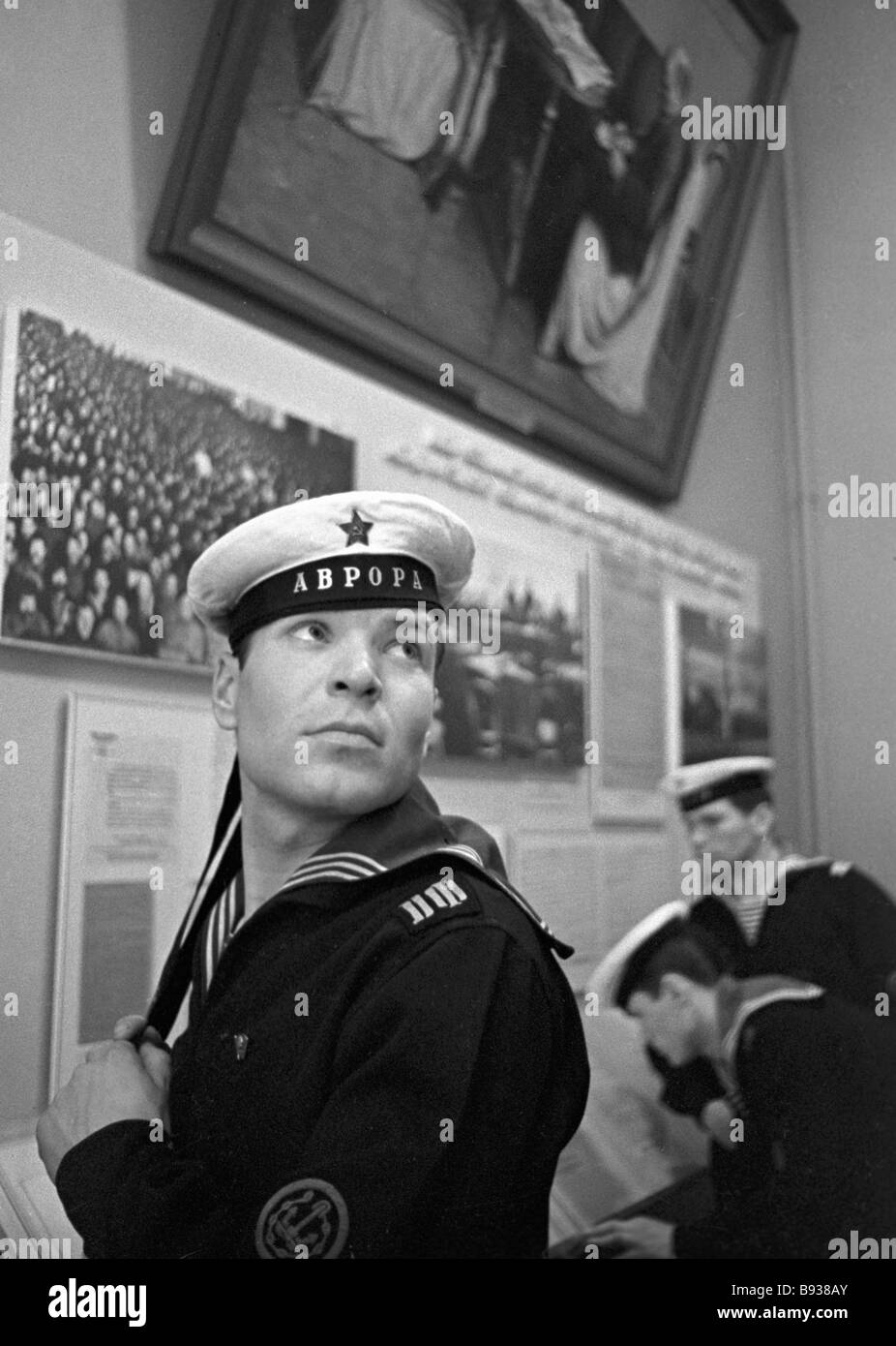Легендарный моряк. Легендарный матрос Новороссийска. Фото моряка с Авроры.