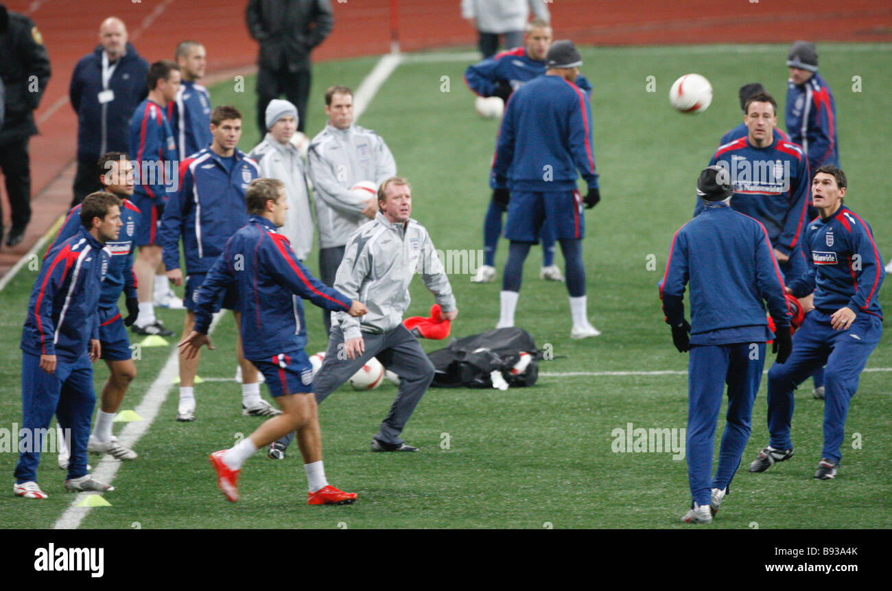 Stephen Maclaren the head coach of the England national football team  center during the team s training at the Luzhniki Stadium Stock Photo -  Alamy