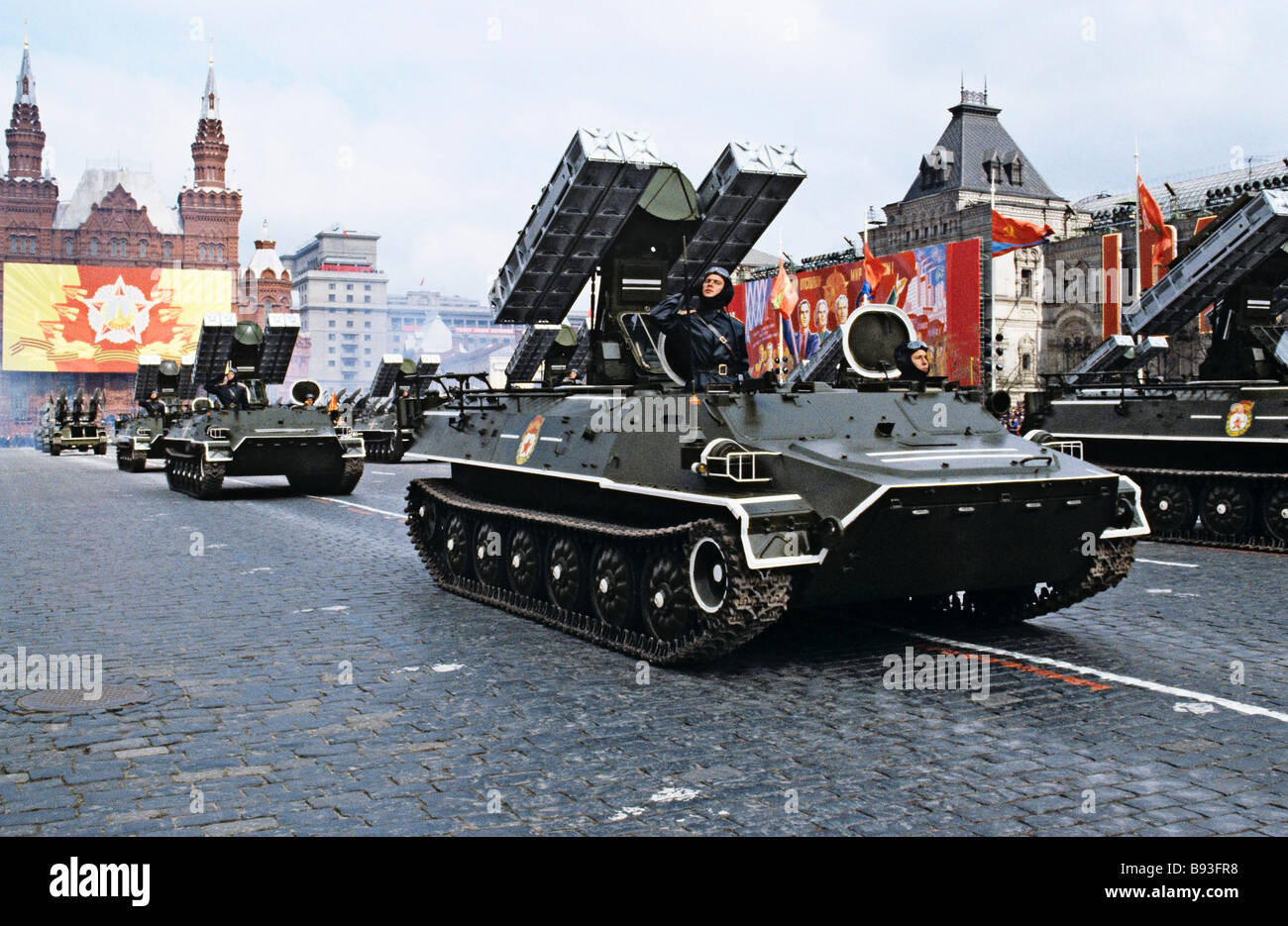 парад победы на красной площади военная техника. техника наипараде победы. 9 мая техника. парад техники на красной площади 9 мая. парад на красной площади 9 мая 2015 года.