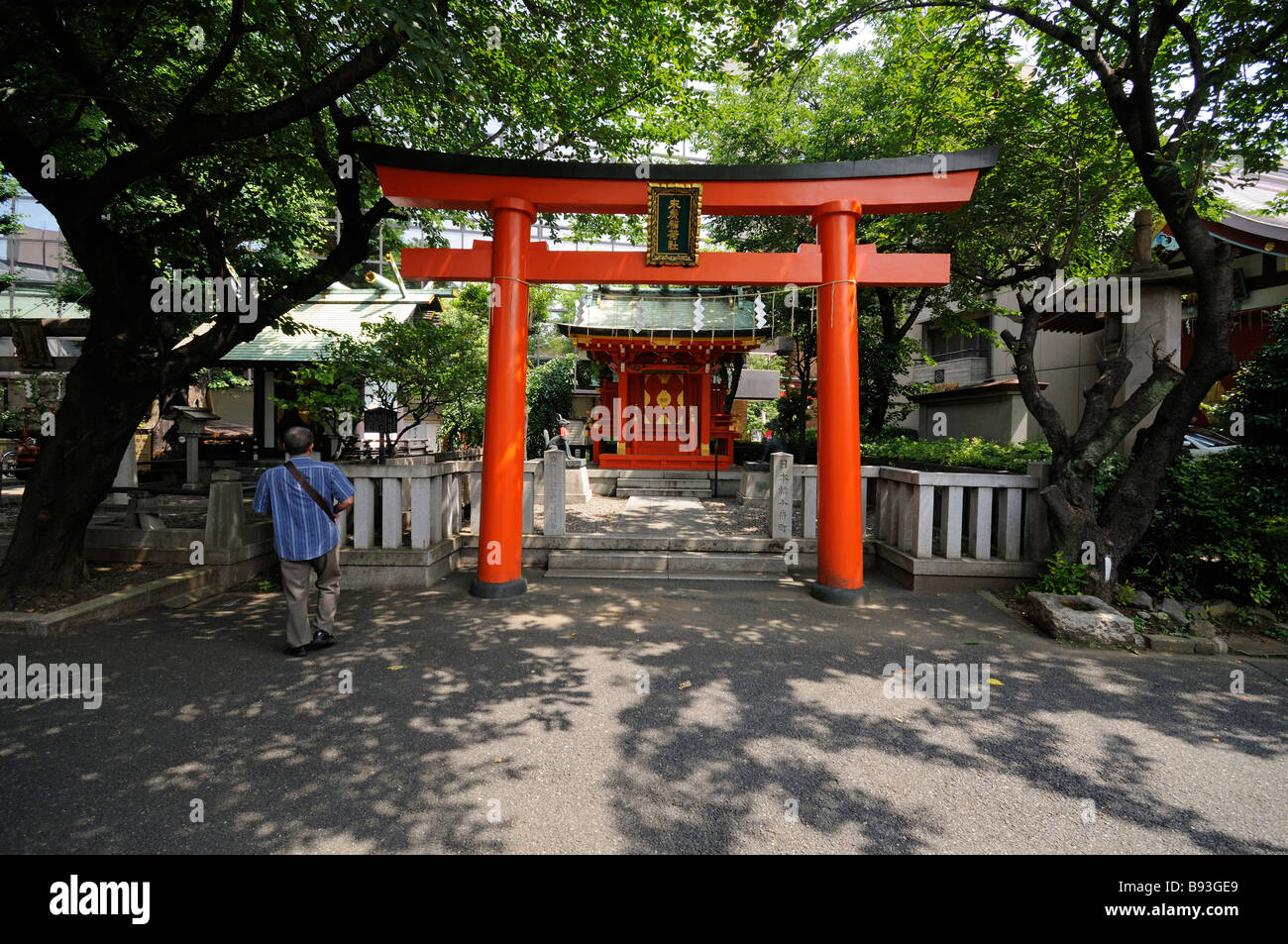Vermillion wooden torii. Kanda Myojin complex (aka Kanda Shinto Shrine). Chiyoda district. Tokyo. Japan. Stock Photo