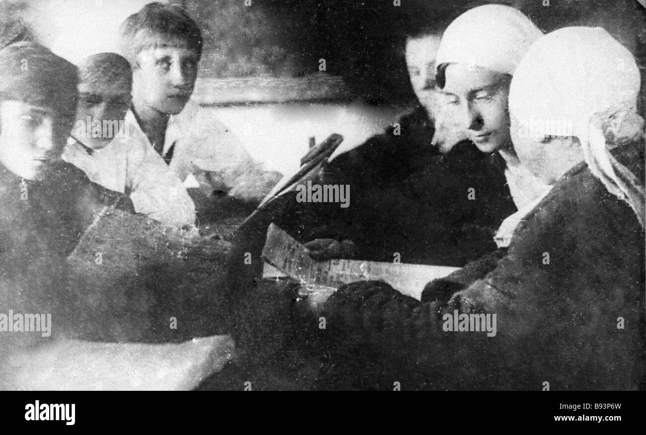 Ликбез. Революционные плакаты. Школа ликбеза в 1930 годы. Ликбез 16. Ликбез 16.