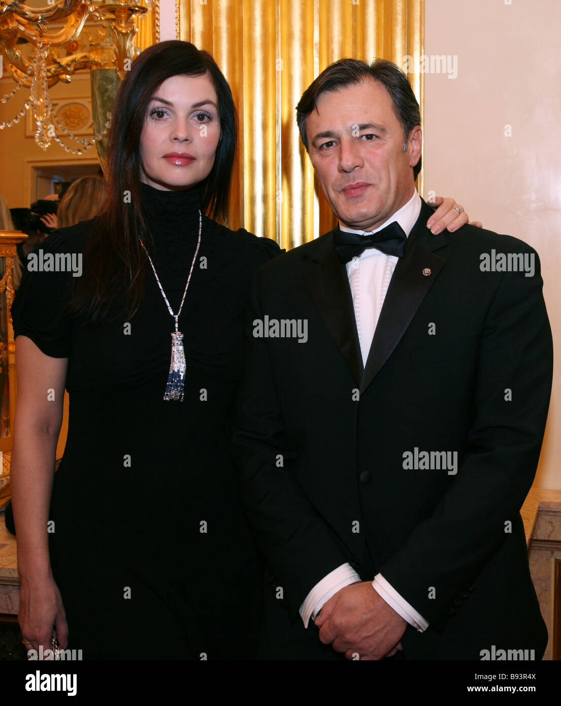 Yekaterina Andreevaning yalangoch eshagining fotosurati.