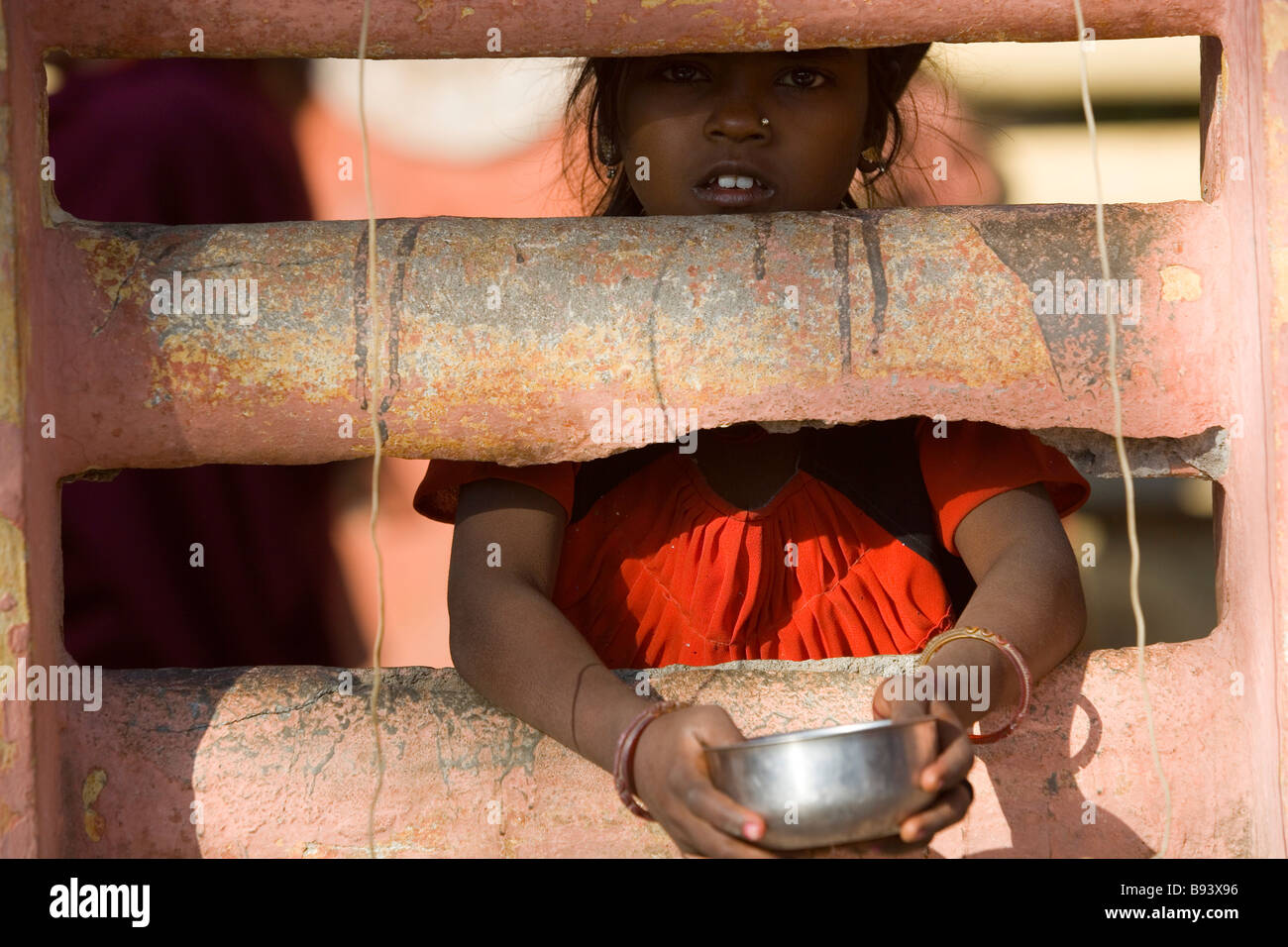 Indian beggar girl Bodh Gaya, nr Gaya, Bihar, India Stock Photo
