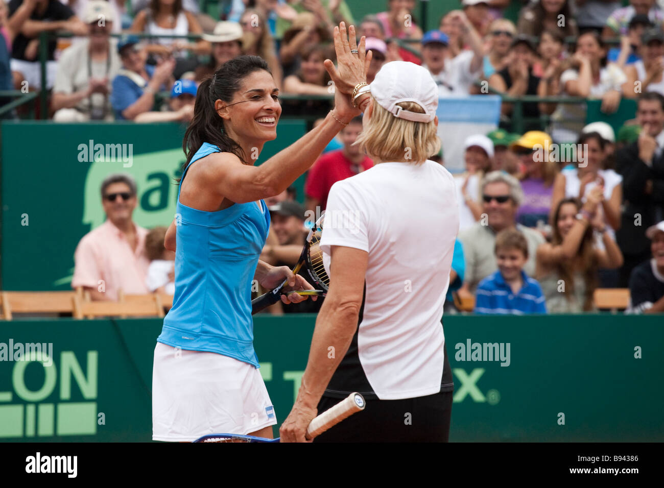 Gabriela Sabatini And Martina Navratilova Playing Together In A Fundraising Tennis Doubles Match In Buenos Aires Stock Photo Alamy