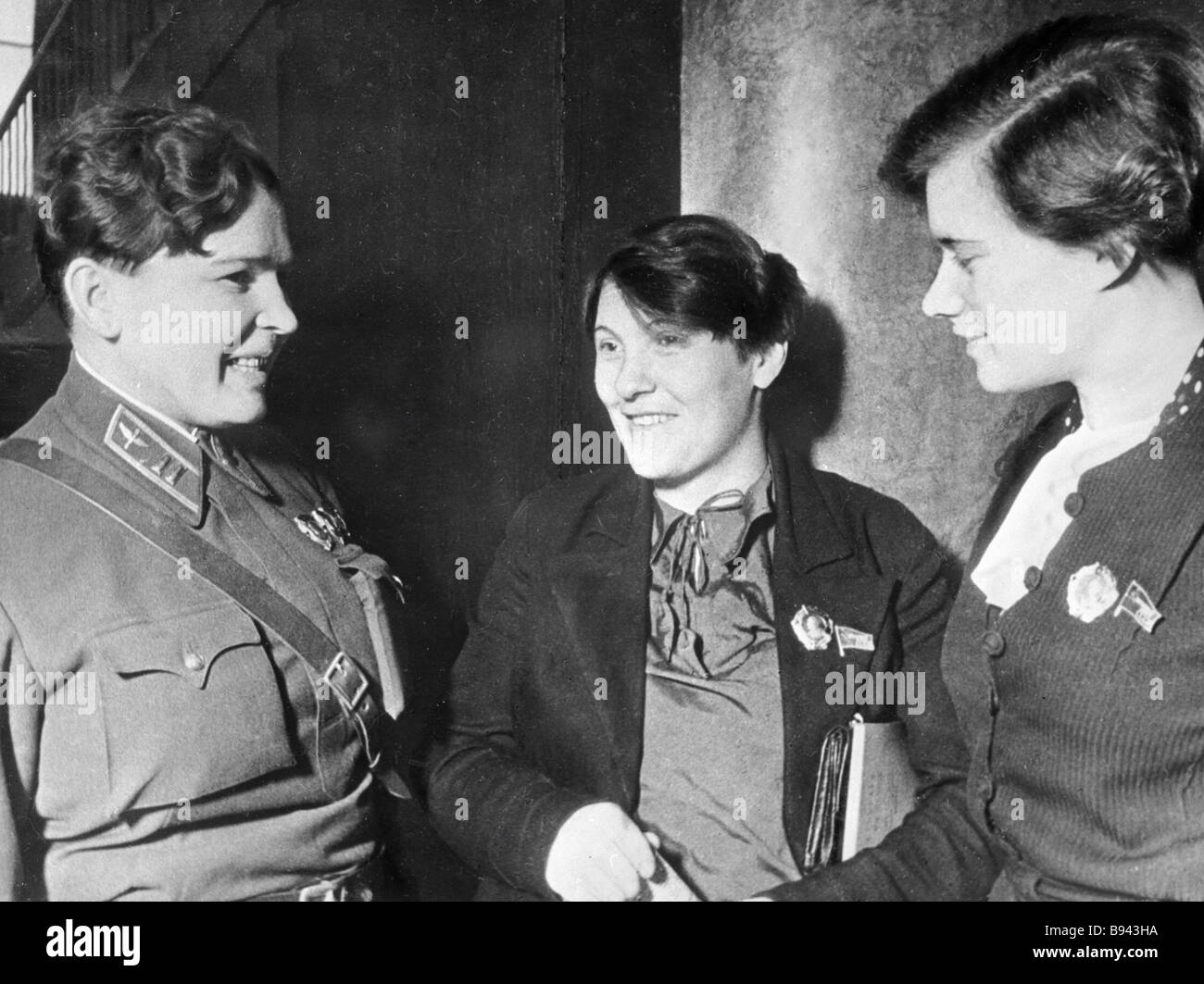 Left To Right Delegates To The Congress Of Commissars Wives Polina